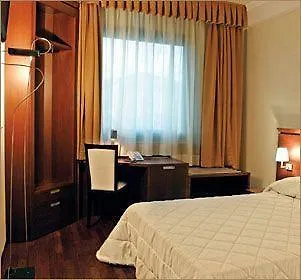 Dado International מלון 4*
