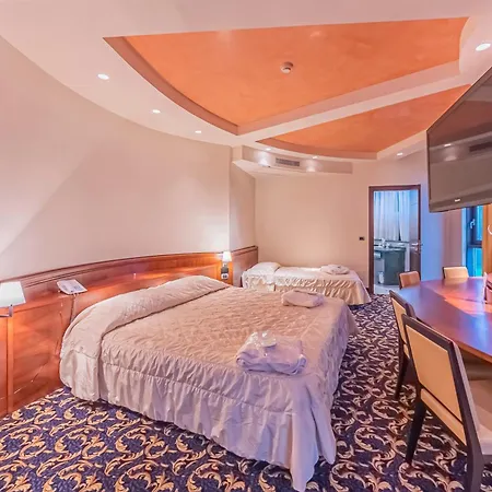 Dado International 4* פארמה