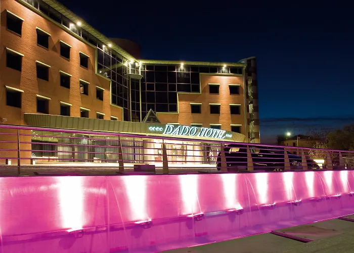 Отель Dado International