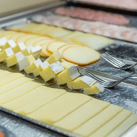 Dado International Szálloda 4*