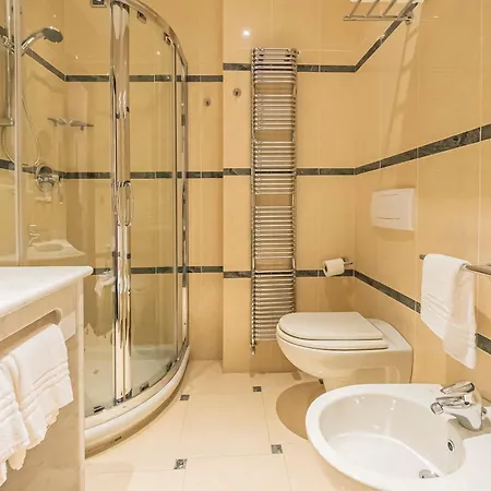 Dado International Szálloda Parma