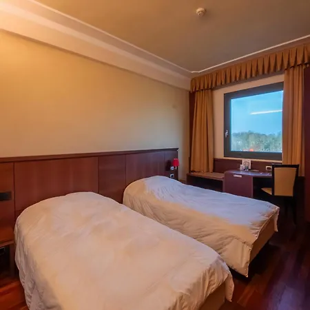 Dado International 4* Parma