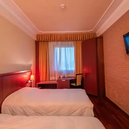 Hotel Dado International