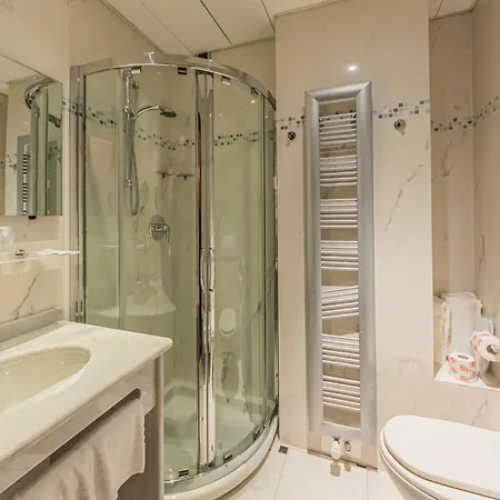 Szálloda Dado International 4*