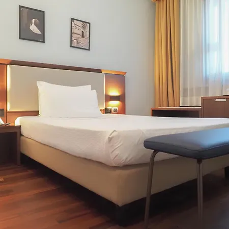 Dado International Hotel Parma