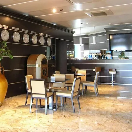 Szálloda Dado International