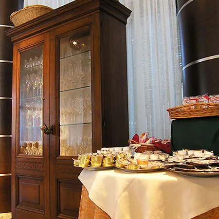 Dado International Szálloda 4*