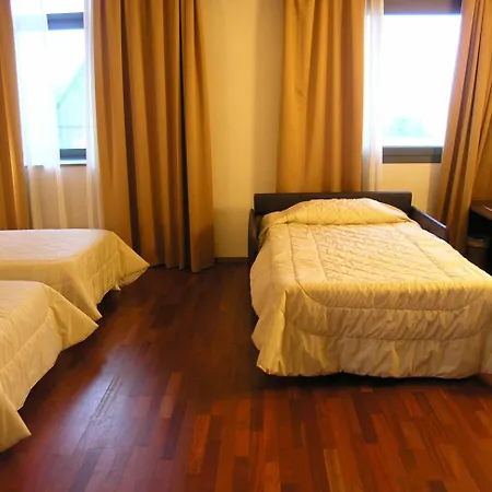 Hotel Dado International