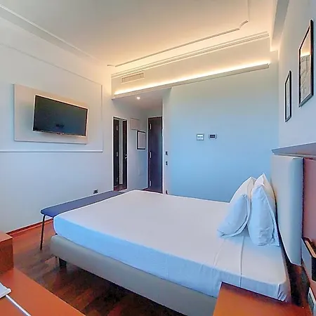 Dado International Hotel 4*