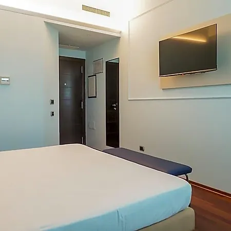 Dado International 4* Parma