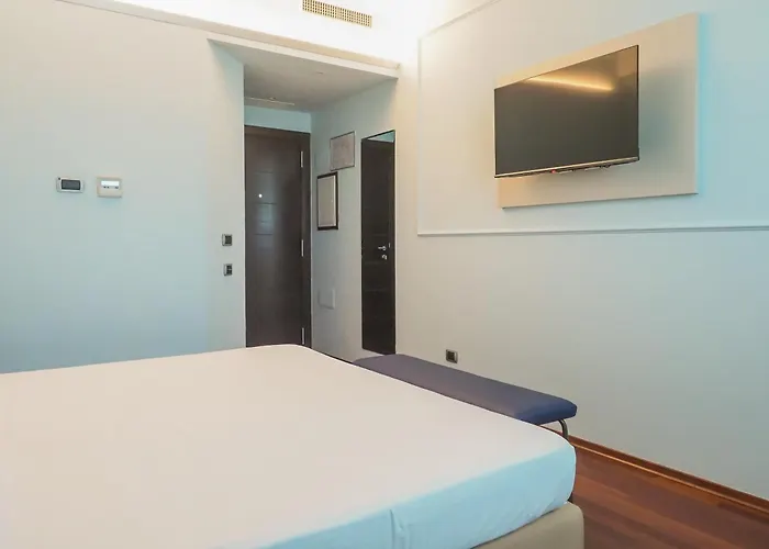 Dado International מלון 4*